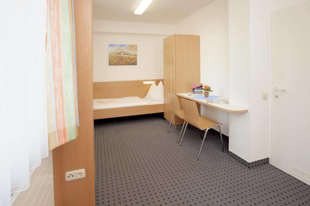 Jugendgaestehaus Linz Exterior photo